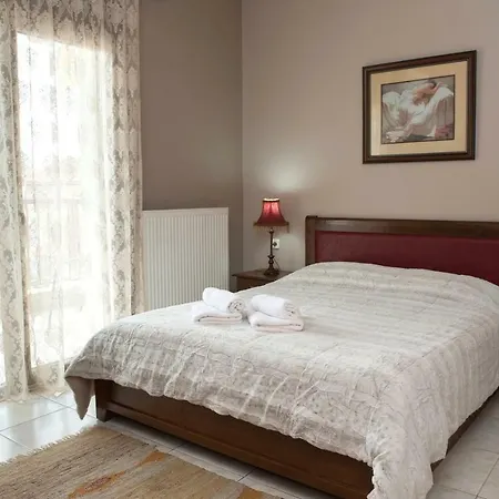 Philippion 2* Káto Loutrákion